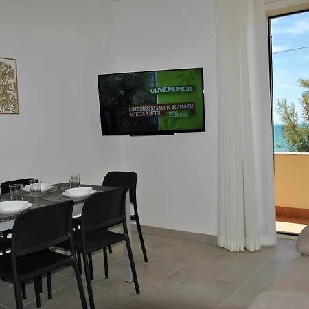 Semesterbostad Brezza Di Mare Fronte *