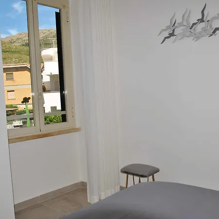 Brezza Di Mare Fronte Holiday home *